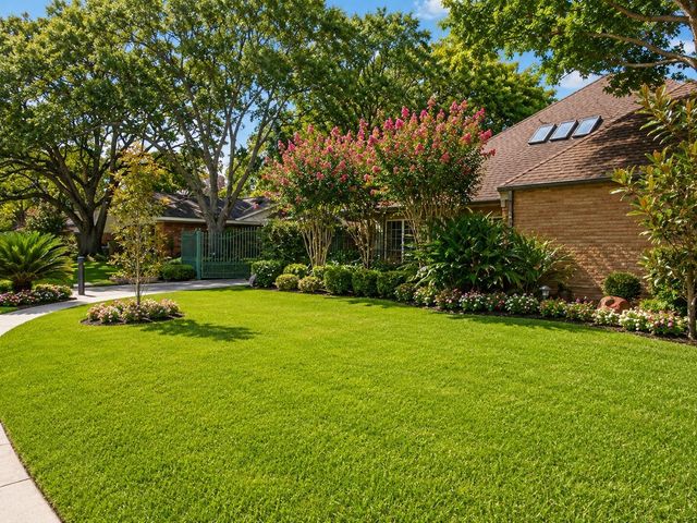 4910 Imogene Street, Houston, TX 77096
