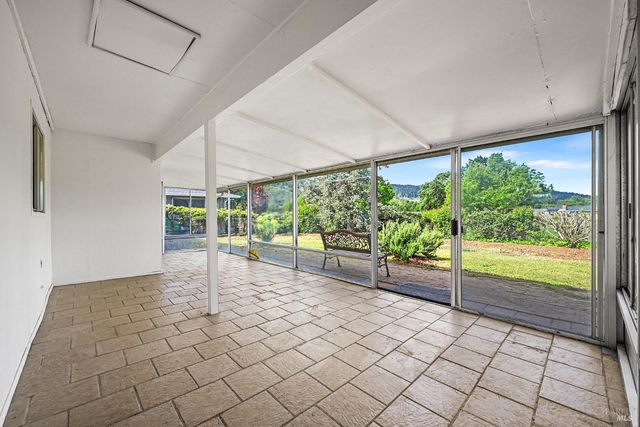 241 Belhaven Cir, Santa Rosa, CA 95409