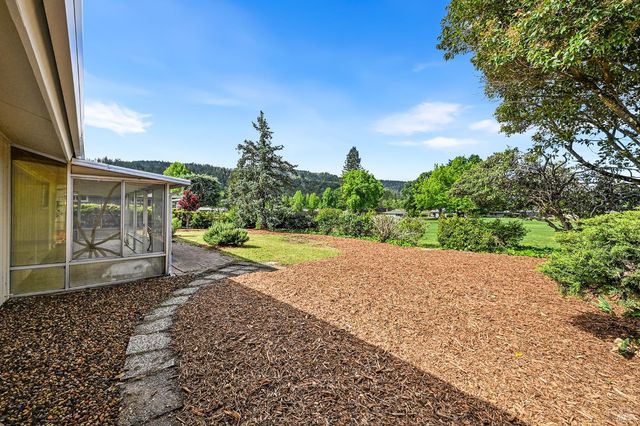 241 Belhaven Cir, Santa Rosa, CA 95409