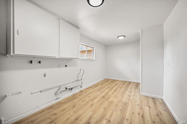 241 Belhaven Cir, Santa Rosa, CA 95409