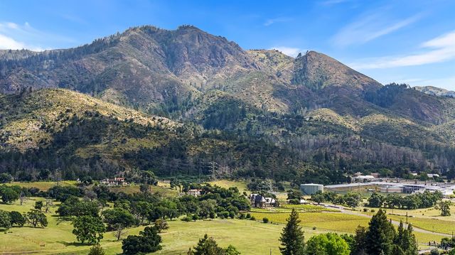 241 Belhaven Cir, Santa Rosa, CA 95409