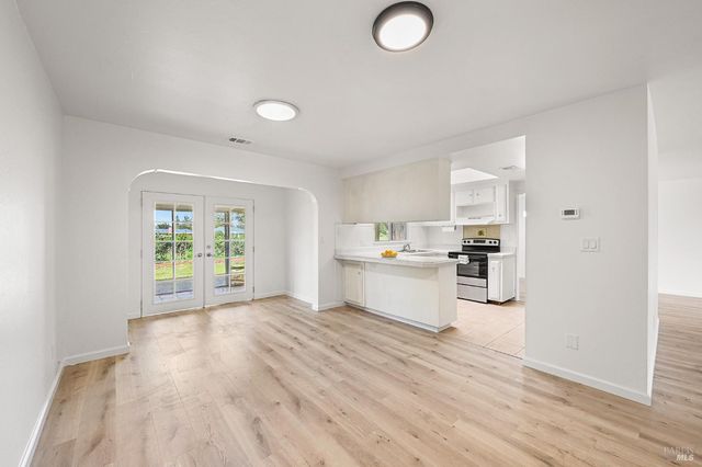 241 Belhaven Cir, Santa Rosa, CA 95409