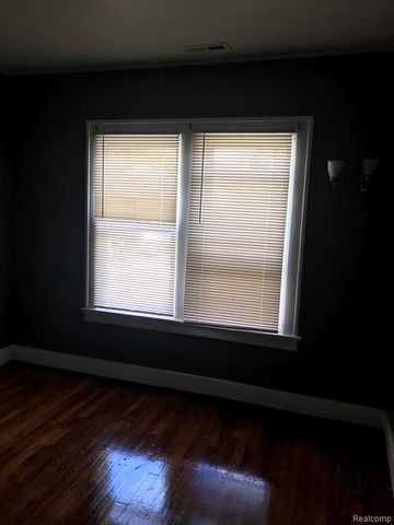 7137 Tuxedo Street, Detroit, MI 48204