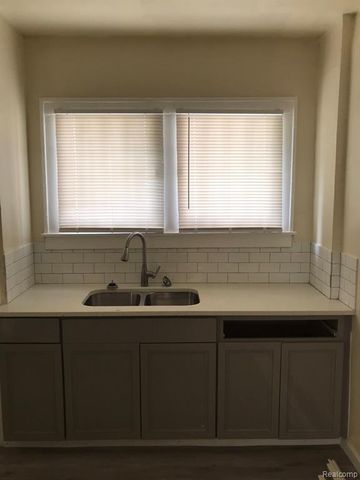 7137 Tuxedo Street, Detroit, MI 48204