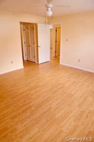 305 Gazebo Court, New Windsor, NY 12553