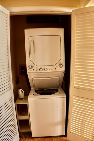 305 Gazebo Court, New Windsor, NY 12553