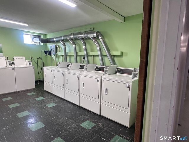 70 Grove Hill Street APT 2G, New Britain, CT 06052