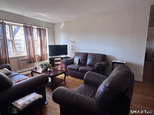 70 Grove Hill Street APT 2G, New Britain, CT 06052