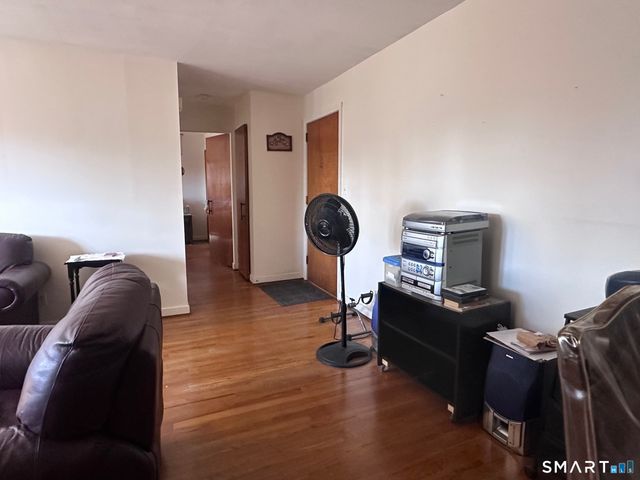 70 Grove Hill Street APT 2G, New Britain, CT 06052