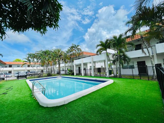 400 NW 65th Avenue 114, Margate, FL 33063