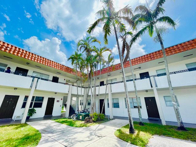 400 NW 65th Avenue 114, Margate, FL 33063