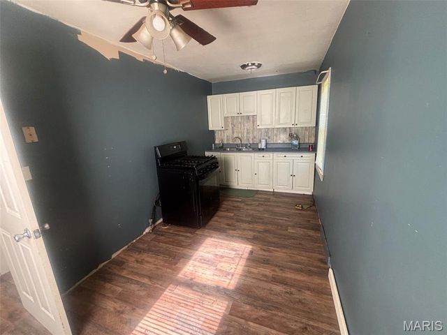 261 Victory Drive, East Alton, IL 62024