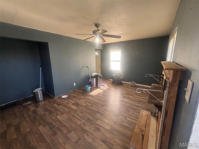 261 Victory Drive, East Alton, IL 62024