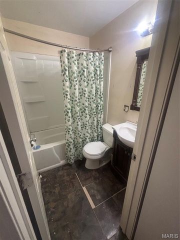 261 Victory Drive, East Alton, IL 62024