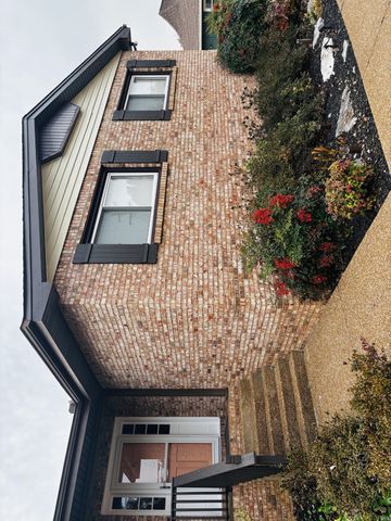 525 Castlegate Dr, Nashville, TN 37217