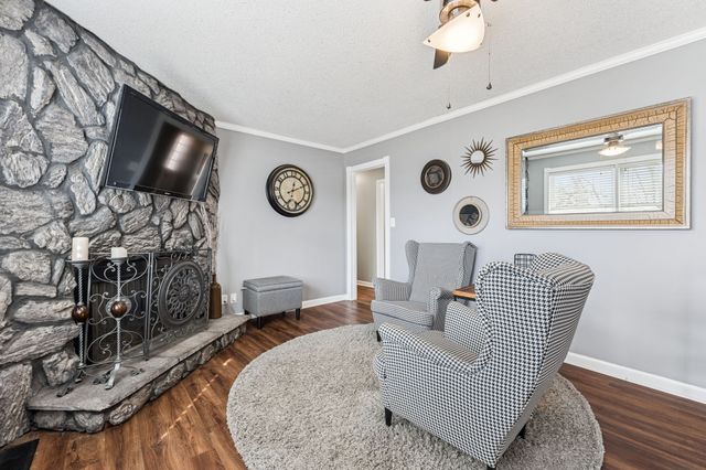 525 Castlegate Dr, Nashville, TN 37217