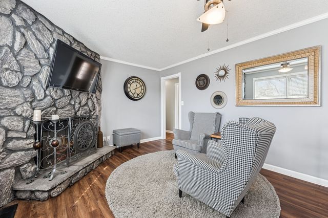 525 Castlegate Dr, Nashville, TN 37217