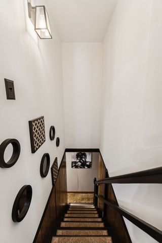 525 Castlegate Dr, Nashville, TN 37217