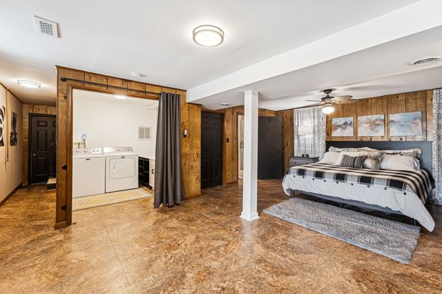 525 Castlegate Dr, Nashville, TN 37217