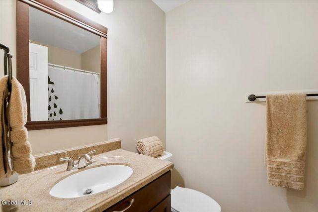 40 Deer Run Drive, Milton, NY 12020