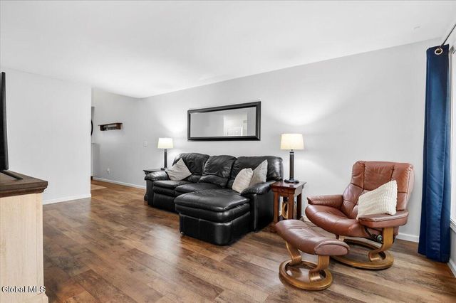 40 Deer Run Drive, Milton, NY 12020