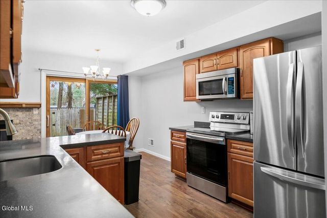 40 Deer Run Drive, Milton, NY 12020