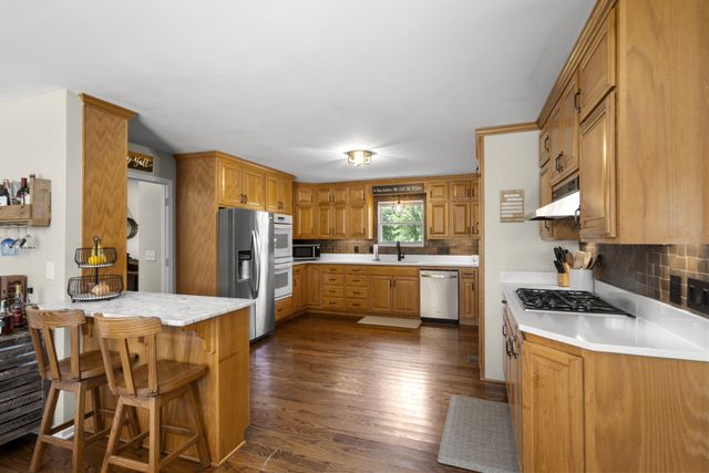 1279 Highway 48, S, Dickson, TN 37055