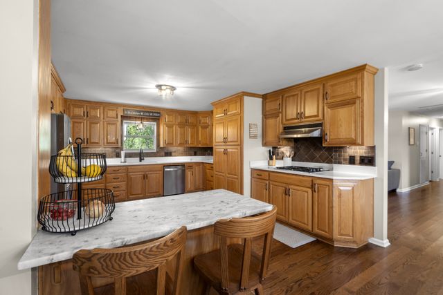 1279 Highway 48, S, Dickson, TN 37055