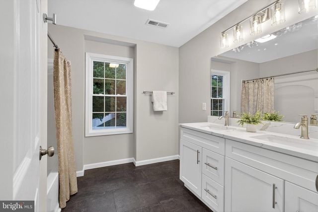 65 LAUREL DR, Dover, DE 19901