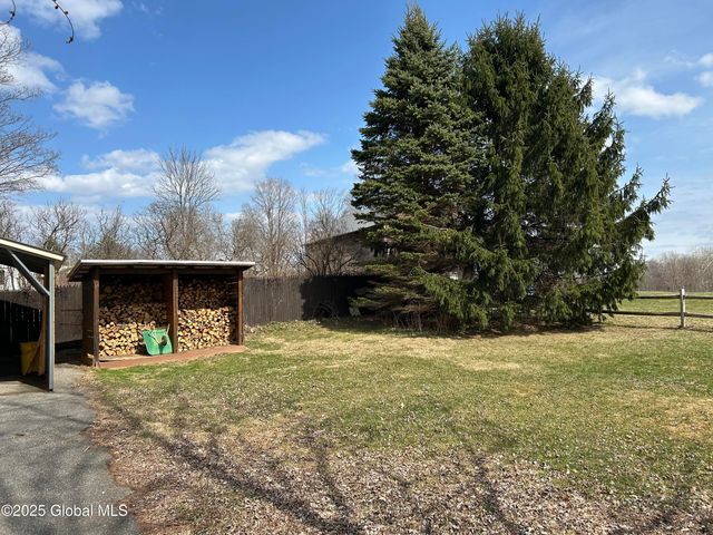 1292 State Route 40, Schaghticoke, NY 12154