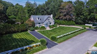 34 Grandview Drive, Wayne, NJ 07470