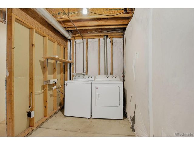 1376 Lambert Cir, Lafayette, CO 80026