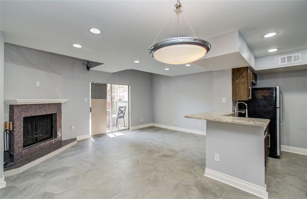 2800 Jeanetta Street 1612, Houston, TX 77063