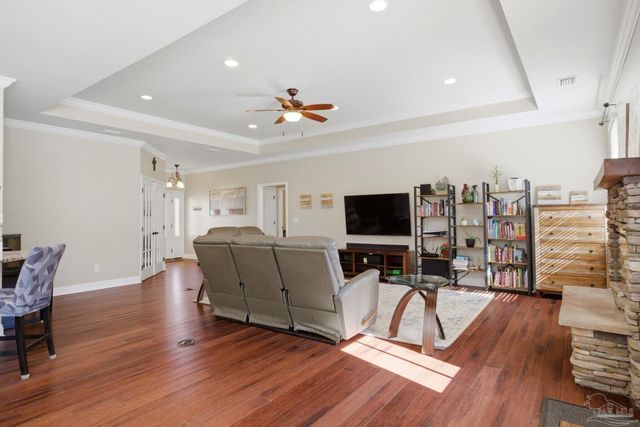 2439 Wallace Lake Rd, Pace, FL 32571