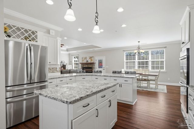 2439 Wallace Lake Rd, Pace, FL 32571