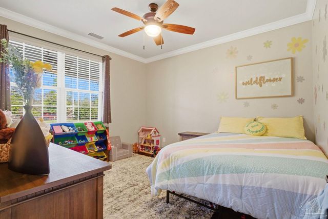 2439 Wallace Lake Rd, Pace, FL 32571