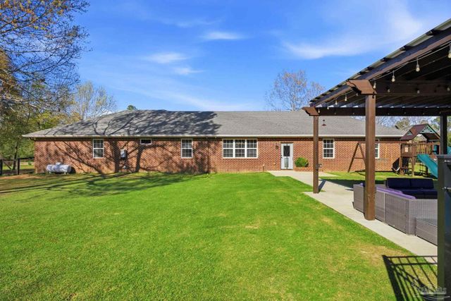 2439 Wallace Lake Rd, Pace, FL 32571