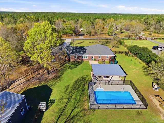 2439 Wallace Lake Rd, Pace, FL 32571