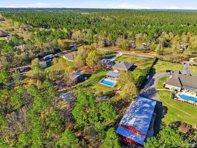 2439 Wallace Lake Rd, Pace, FL 32571