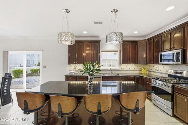 15 Ellis Court, Morganville, NJ 07751