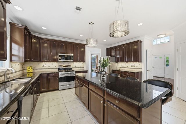 15 Ellis Court, Morganville, NJ 07751