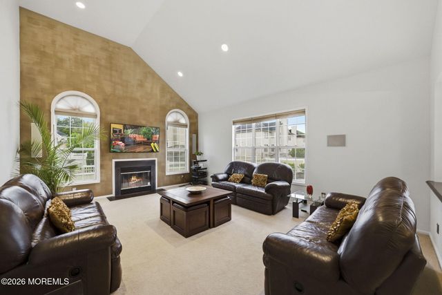 15 Ellis Court, Morganville, NJ 07751