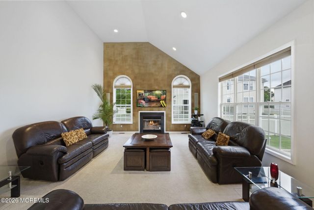 15 Ellis Court, Morganville, NJ 07751