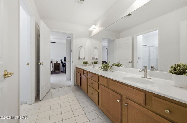 15 Ellis Court, Morganville, NJ 07751