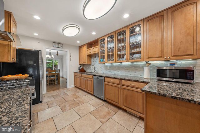 6367 BRAMPTON CT, Alexandria, VA 22304