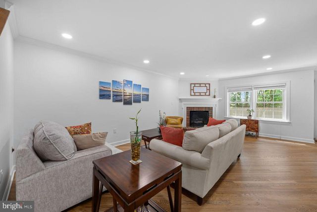6367 BRAMPTON CT, Alexandria, VA 22304
