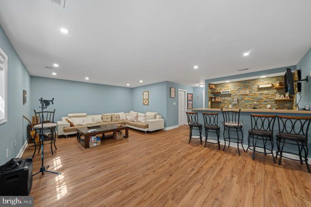 6367 BRAMPTON CT, Alexandria, VA 22304