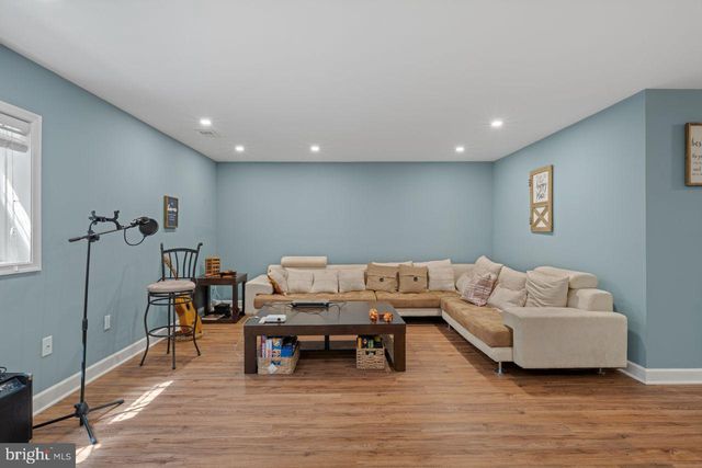 6367 BRAMPTON CT, Alexandria, VA 22304