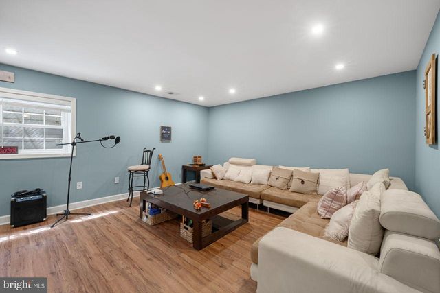 6367 BRAMPTON CT, Alexandria, VA 22304