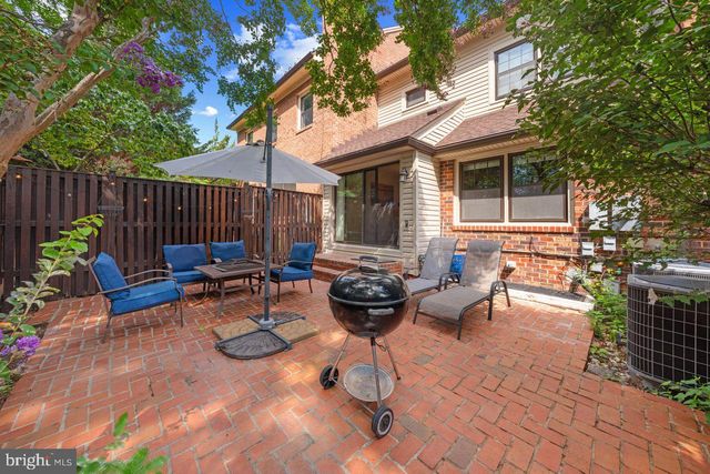 6367 BRAMPTON CT, Alexandria, VA 22304